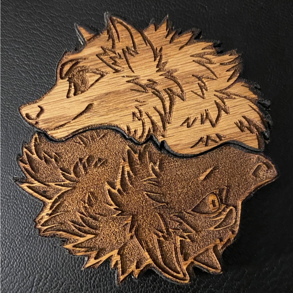 DeMarcus Alexan Wolves Ying Yang Travel Comb